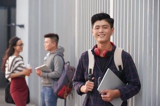 <a href="/templatethptgl02/trang-tin-hoc-sinh/kien-thuc-va-phap-luat" title="Kiến thức và Pháp luật" rel="dofollow">Kiến thức và pháp luật</a>
